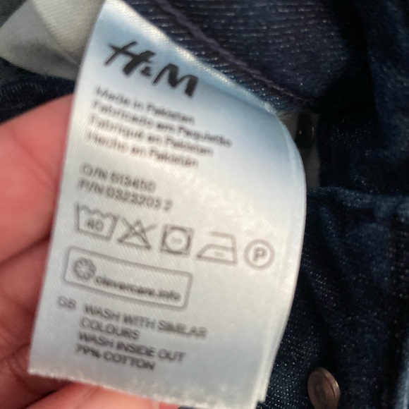 H&M Distressed High-Rise Skinny Jeans - Picture 10 of 12